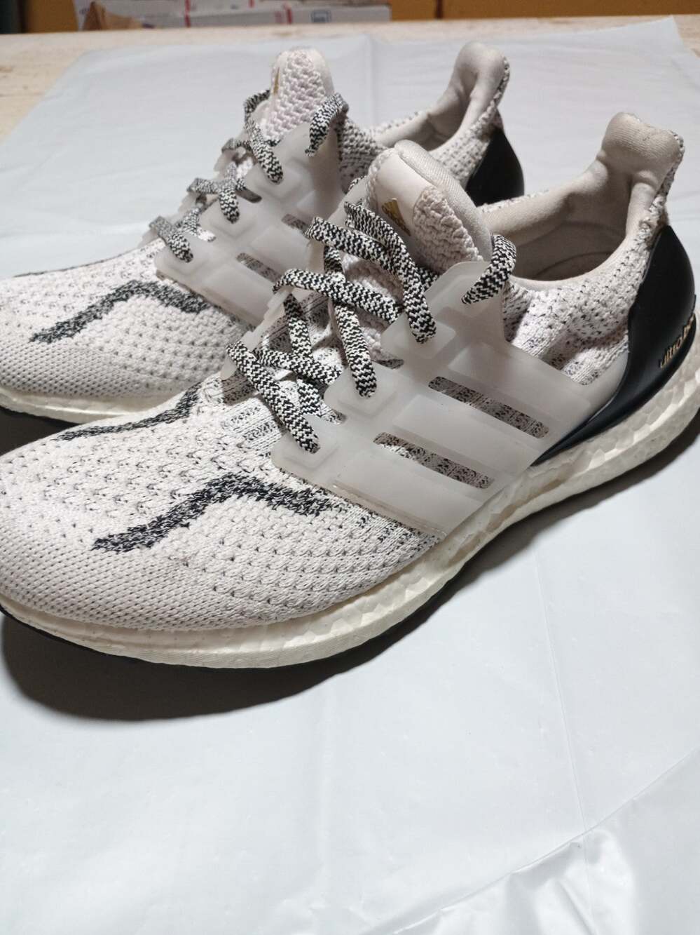 Adidas Ultra Boost 1.0 Dna/5.0 DNA White And Black Oreo 7 .5